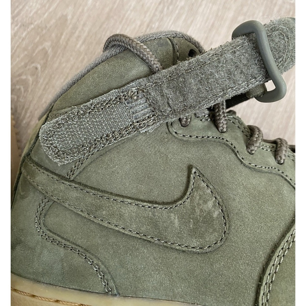 Nike‎ Air Force 1 High Olive Dark Gum Size 3Y Youth Suede Kids Green Shoes - Picture 7 of 7